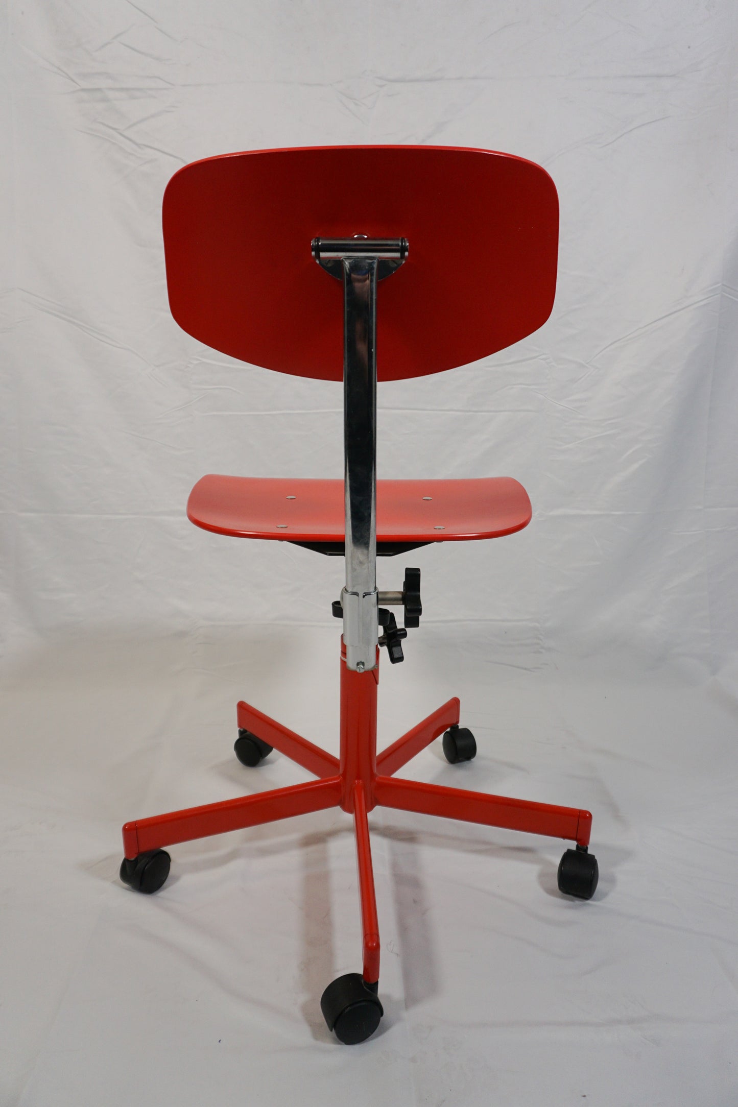 Vintage bright red Kevi task/desk chair
