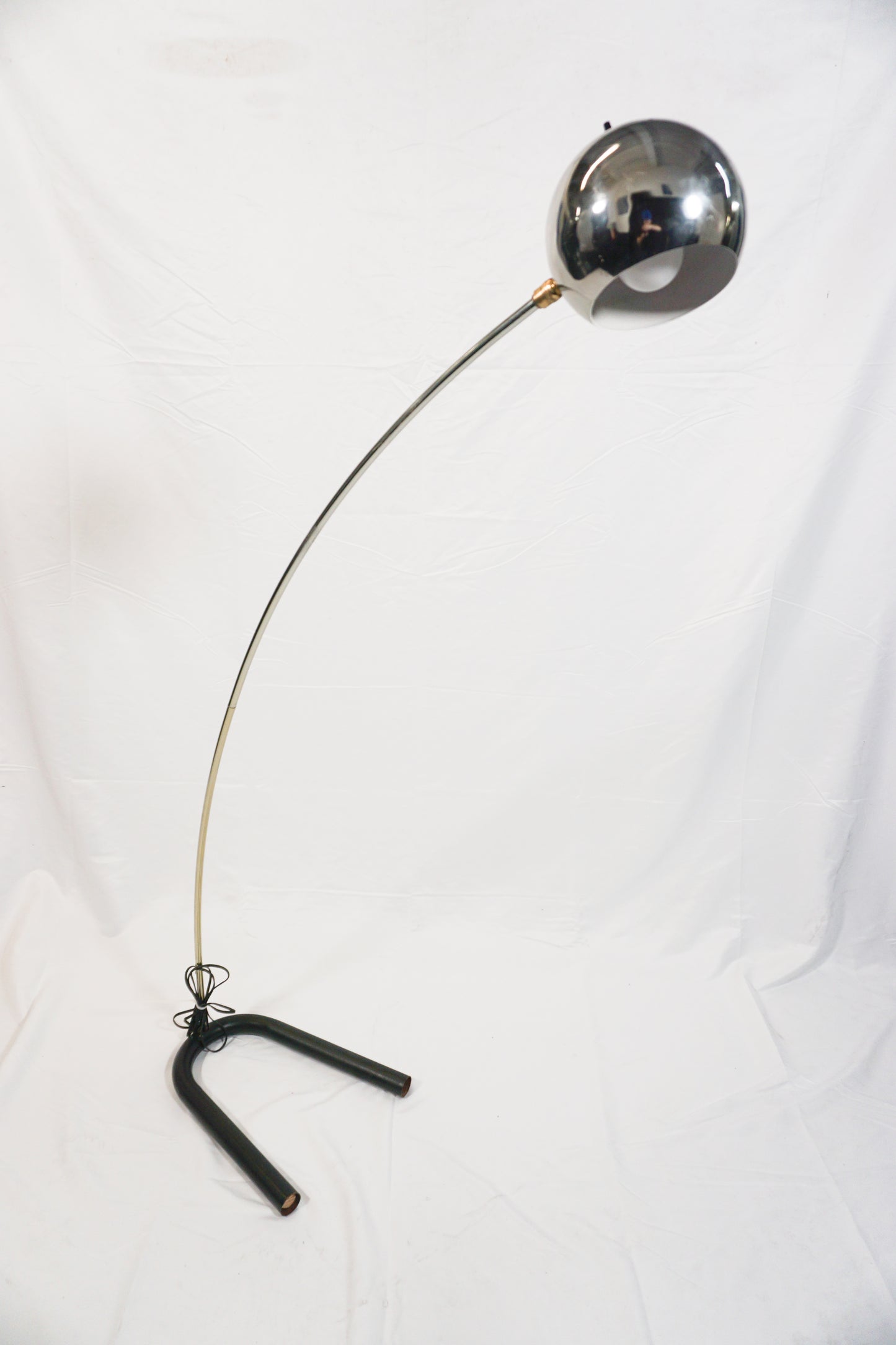 Vintage chrome arc articulating orbital shade prong-base floor lamp