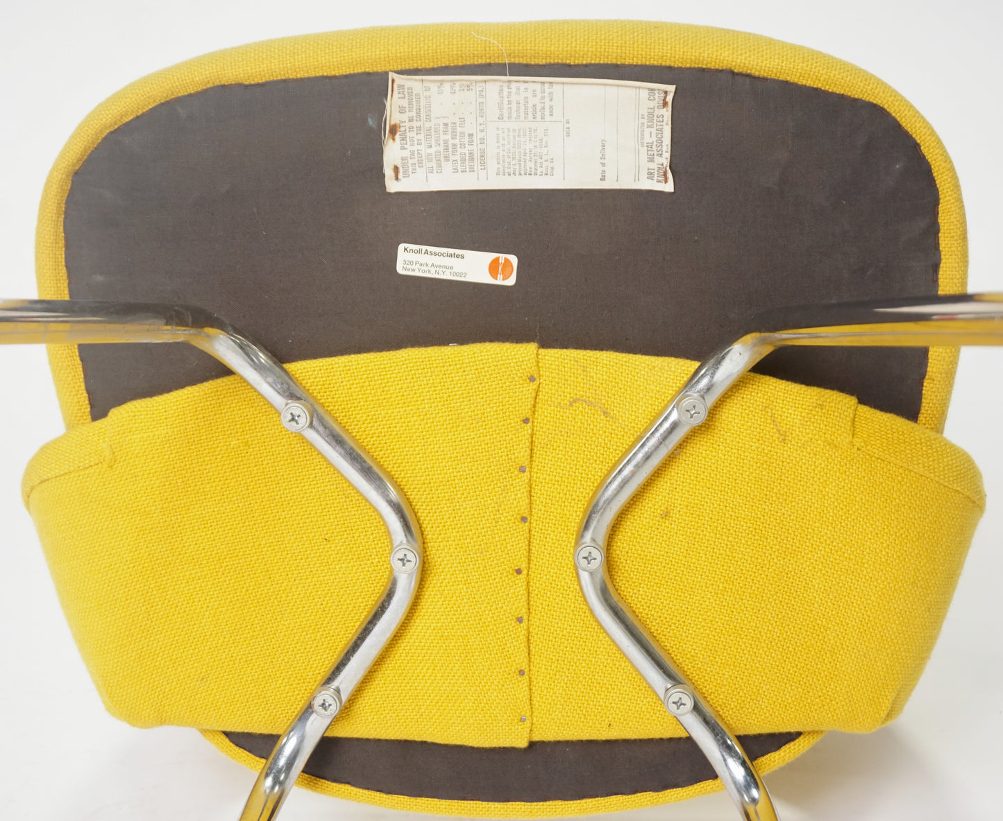 Eero Saarinen Knoll Executive Side Chair in Yellow