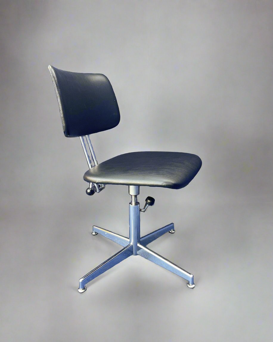 Asko Finland Swivel Chair