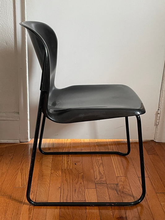 Gerd Lange, Molded plastic side chair, nova DSM400K
