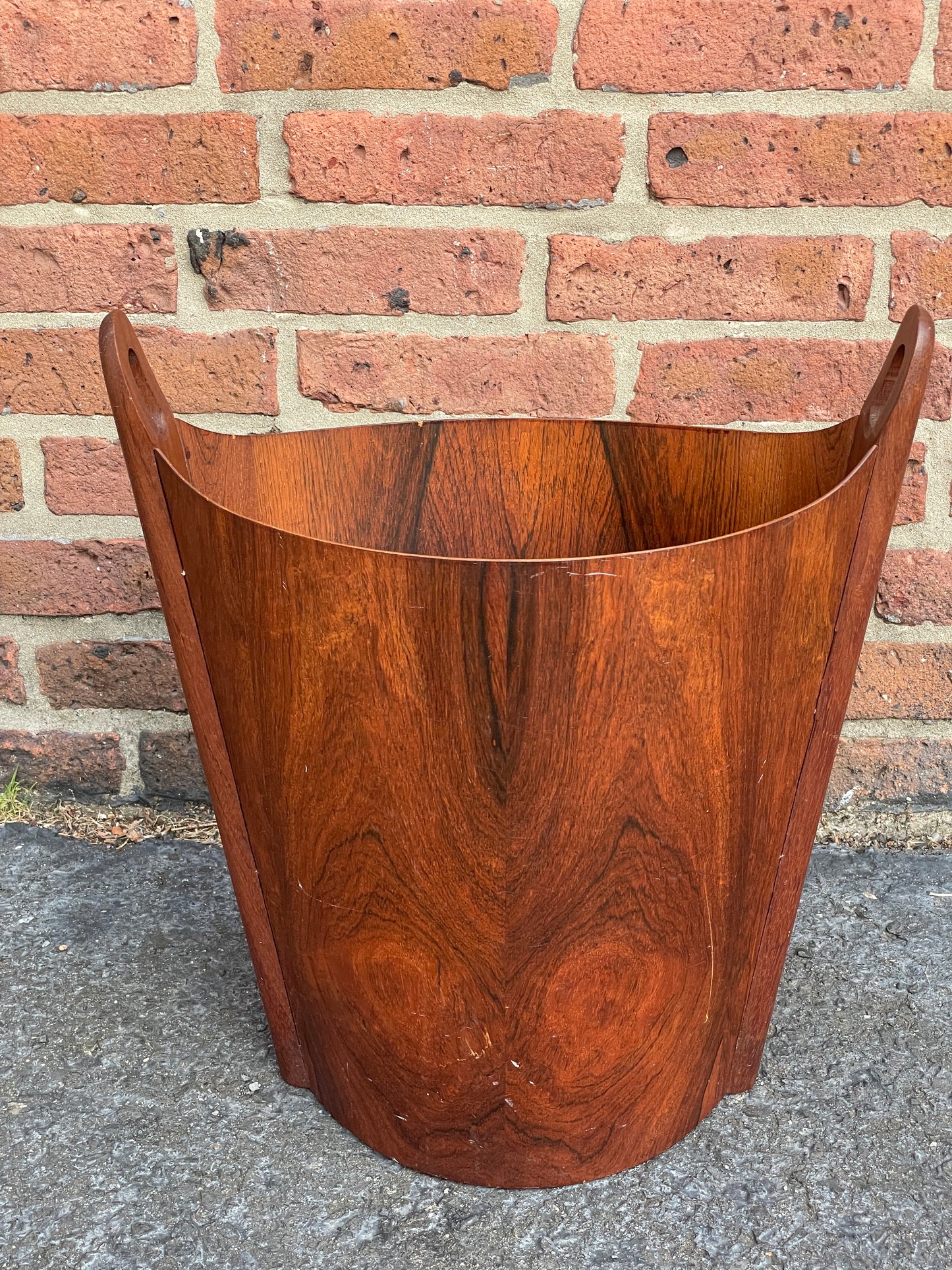 Einar Barnes for P.S. Heggen, 1960s Rosewood waste paper basket, Made in Norway