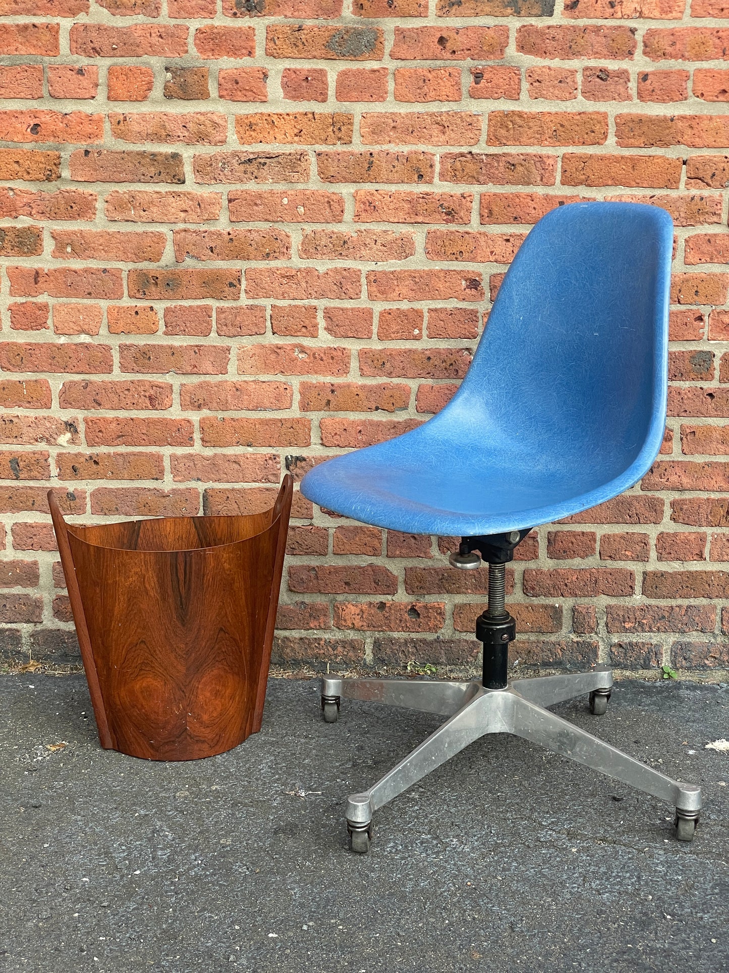 Eames for Herman Miller Fiberglass Shell Swivel Office Chairs on Casters